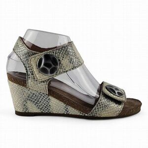 Taos Women's Carousel Beige Grey Leather Snake Print Wedge Sandals Size 37